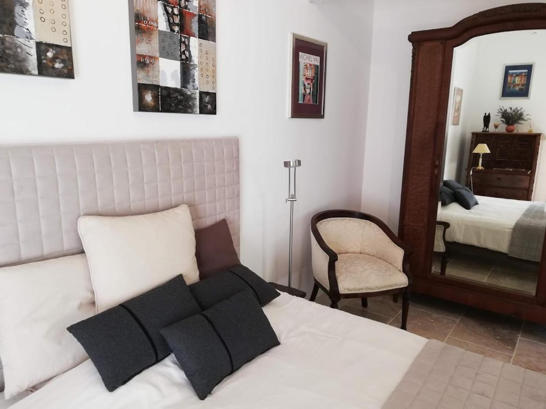 Bed and Breakfast Le Domaine Des Platanes Bourg-Charente Exteriér fotografie