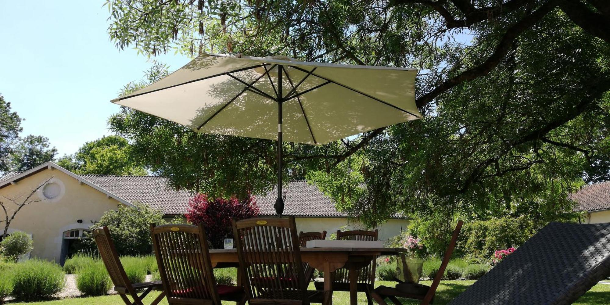 Bed and Breakfast Le Domaine Des Platanes Bourg-Charente Exteriér fotografie