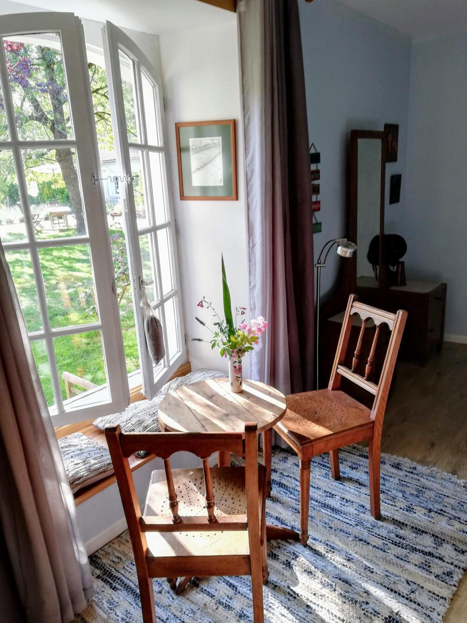 Bed and Breakfast Le Domaine Des Platanes Bourg-Charente Exteriér fotografie